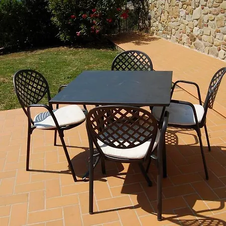 Sleeps 2 Pool Wifi T764956 Lägenhet Lajatico